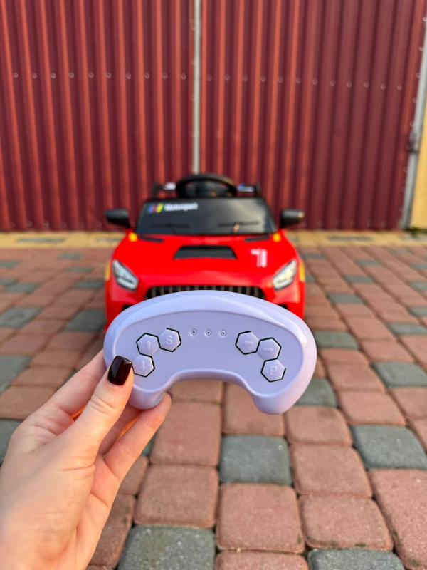 Детский спортивный электромобиль кабриолет со спойлером Cabrio 6V 5A (пульт, LED-фары, музыка), Красный